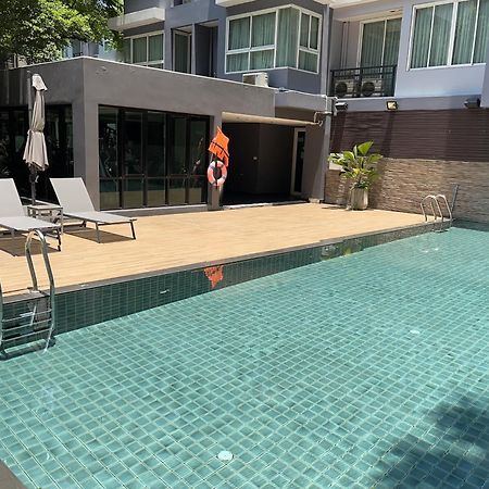 Arize Hotel Sukhumvit Бангкок Екстер'єр фото