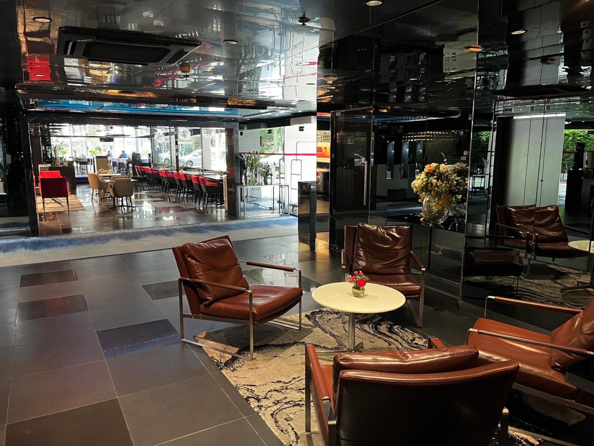 Arize Hotel Sukhumvit Бангкок Екстер'єр фото